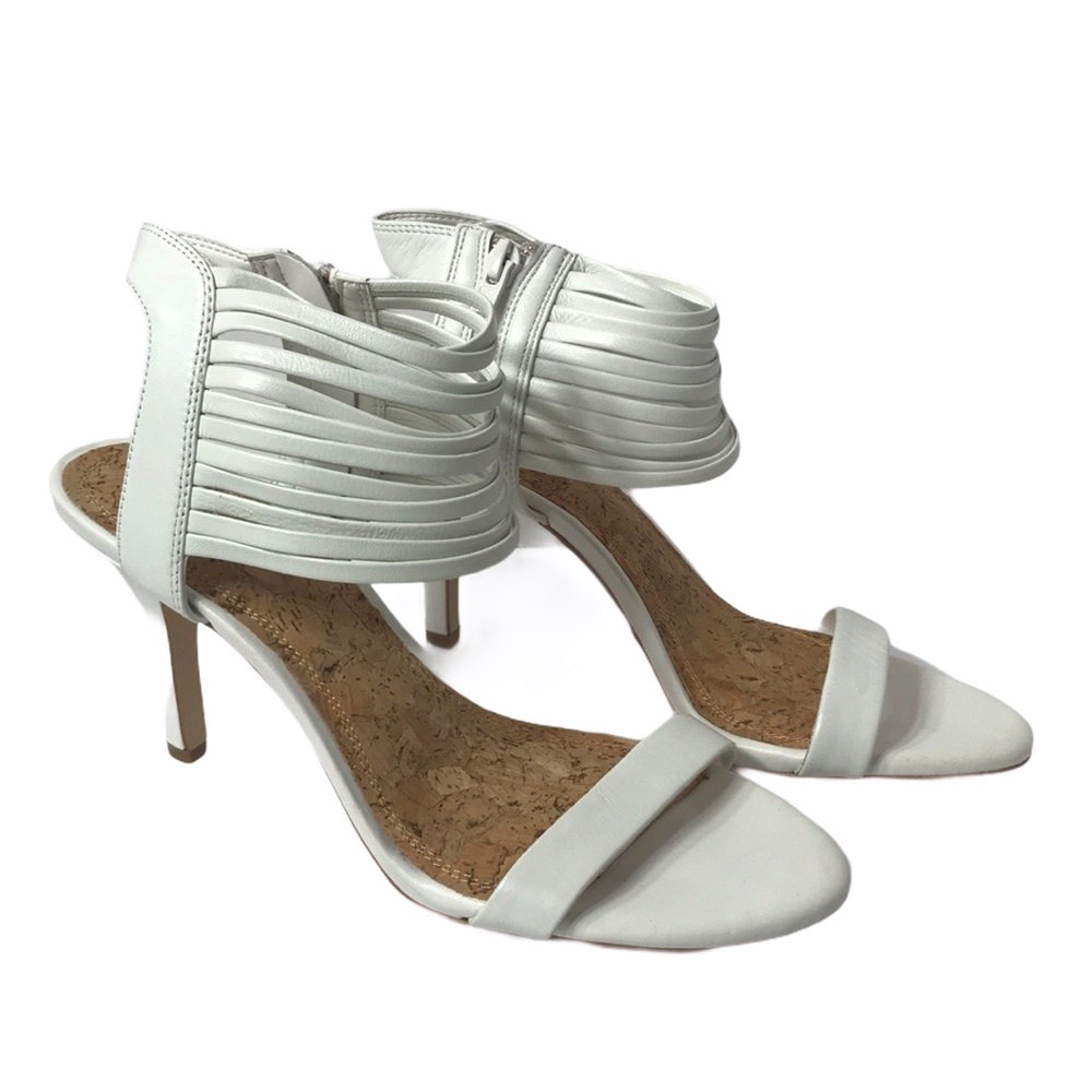 Gianni Bini White Leather ankle strap Heel Sandals